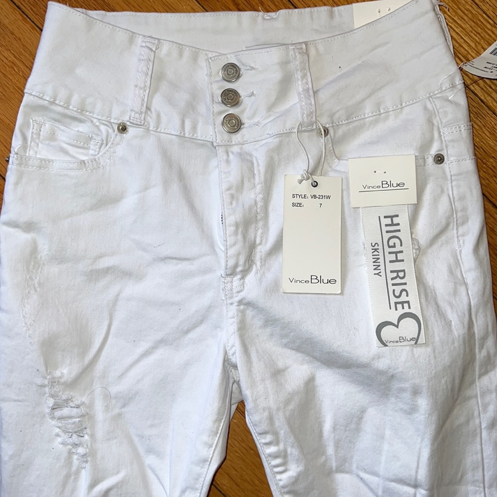 White high rise, skinny jeans new with tags